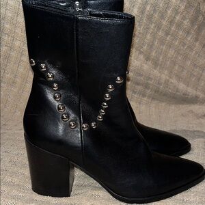 Chic Black Studded Heeled Boots